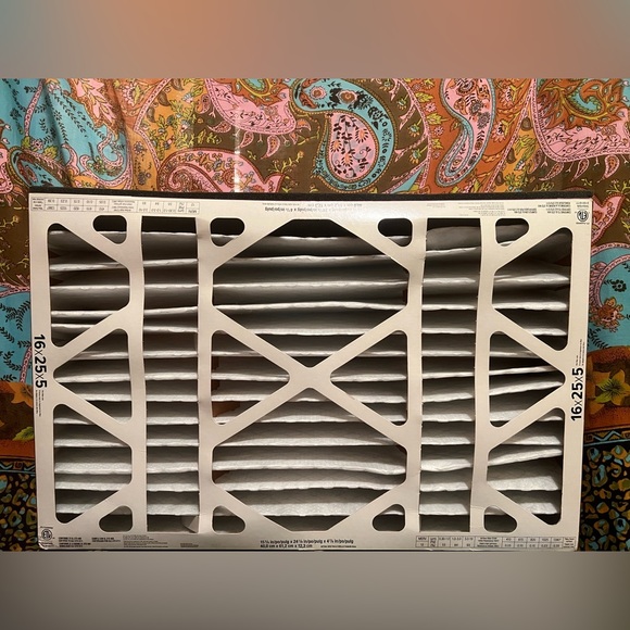 FILTRETE HVAC Filter 16" X 25" X 5". 1550 MPR. High Performance Electrostatic - Picture 1 of 15